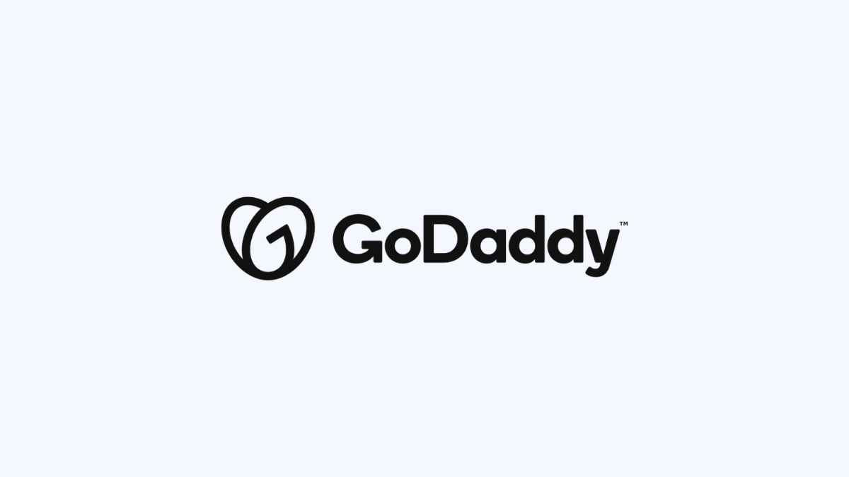 GoDaddy recenze: Vyplatí se největší registrátor i na hosting?